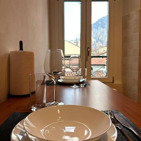 Comfy Apartment In Lecco 2 Buitenkant foto